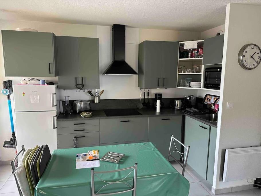 Appartement Face A La Mer Canet En Roussillon Esterno foto